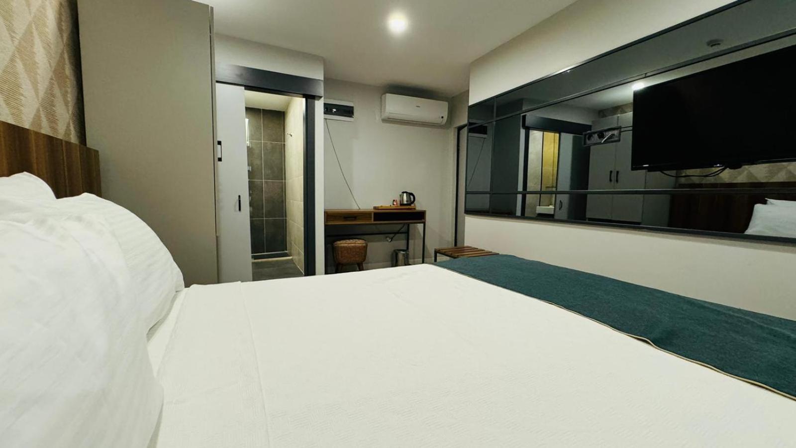 Le Port Karakoey Hotel Истанбул Екстериор снимка